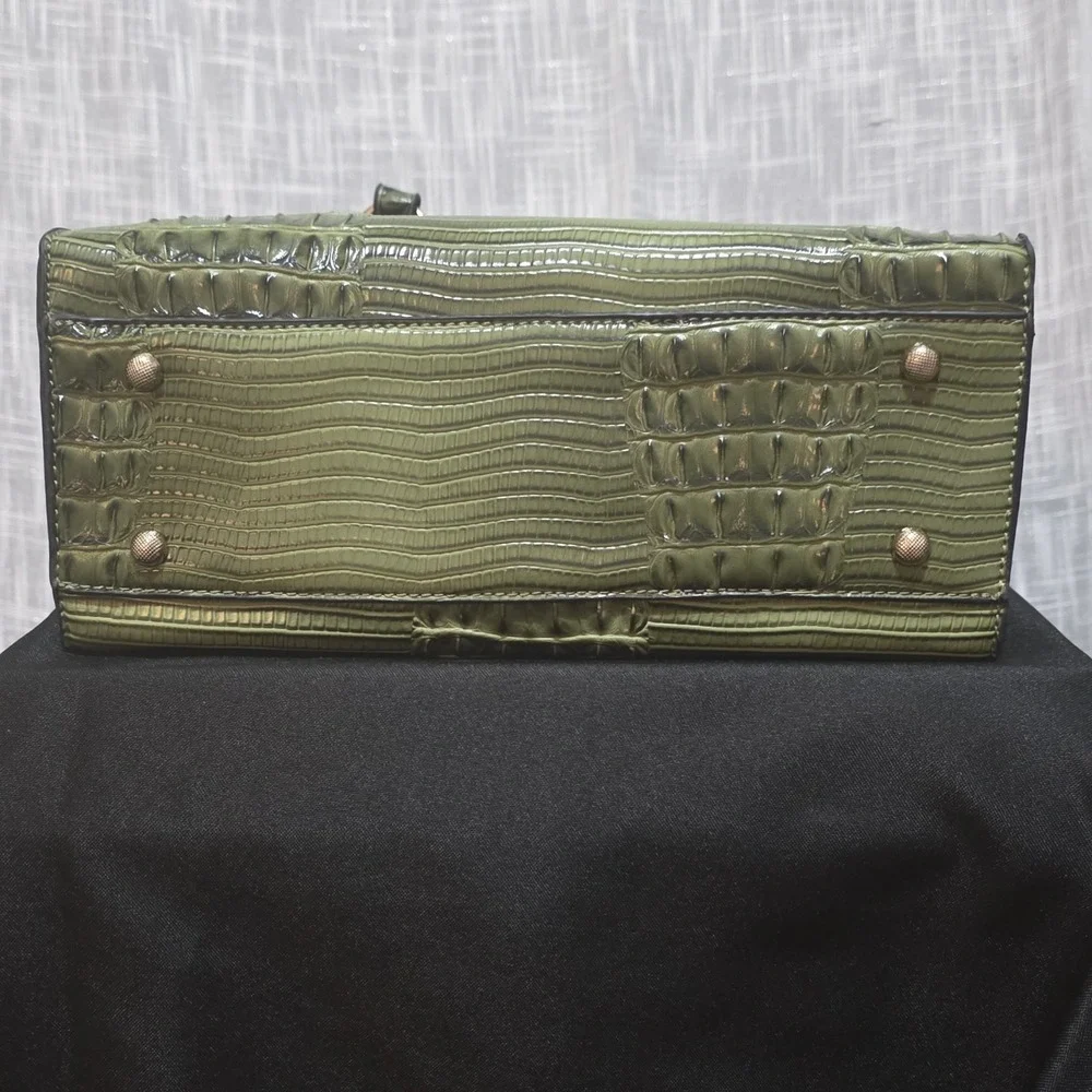 Green Crocodile Embossed Satchel Top Handle Zip Gold Hardware Inner Pockets